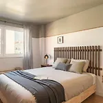 Karimata - 2 Bedrooms And Parking In Arroios
