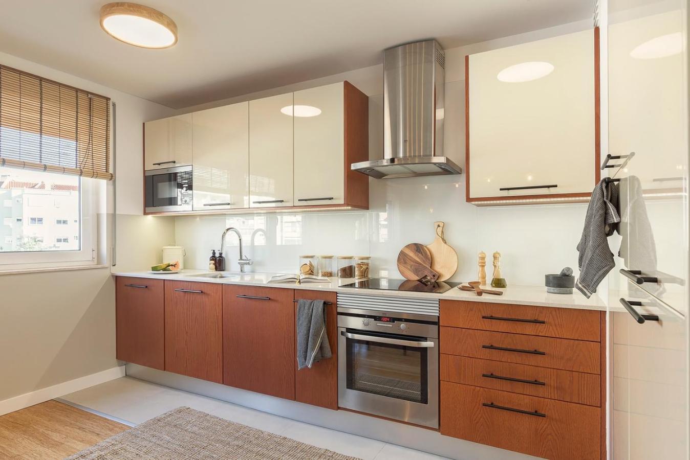 Karimata - 2 Bedrooms And Parking In Arroios Apartment Lisbon